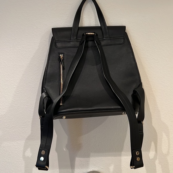 Neely & Chloe No 3 Backpack - Picture 3 of 5